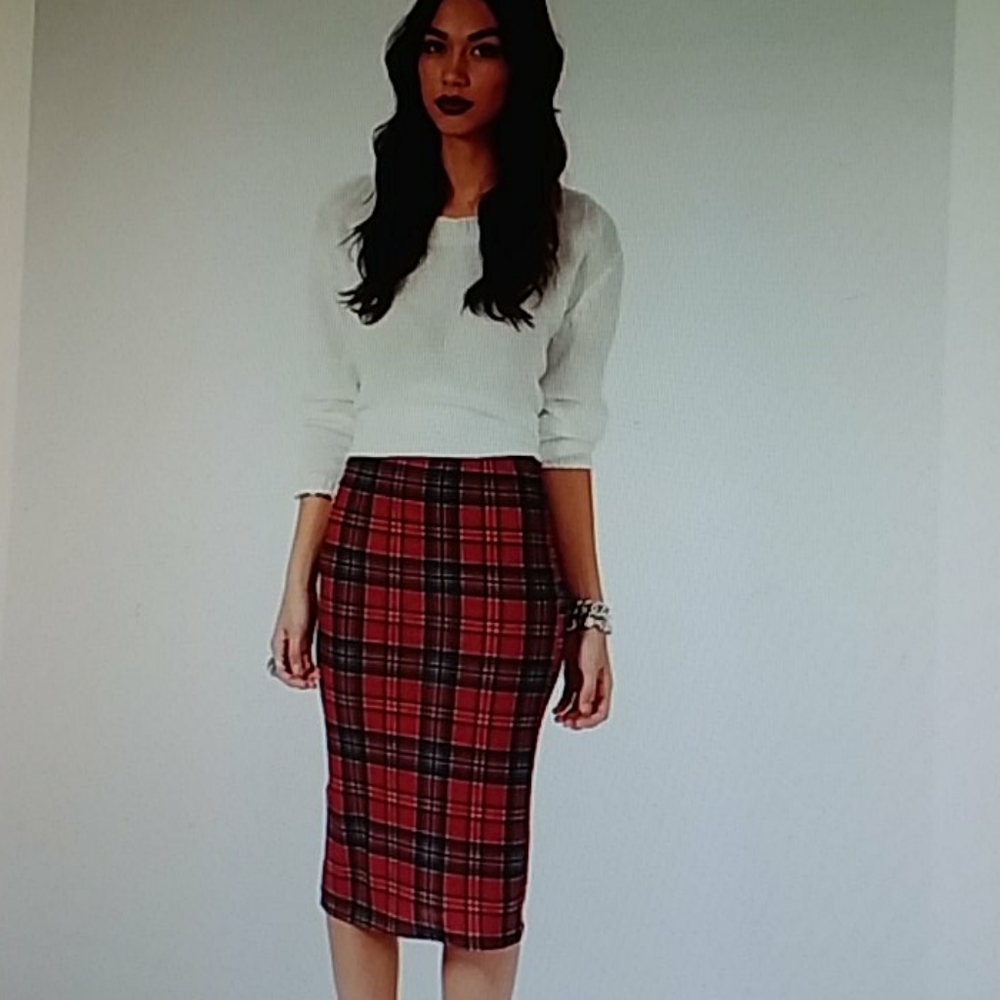 MISGUIDED PLAID PENCIL SKIRT SIZE 6 + ZIPPER FRONT